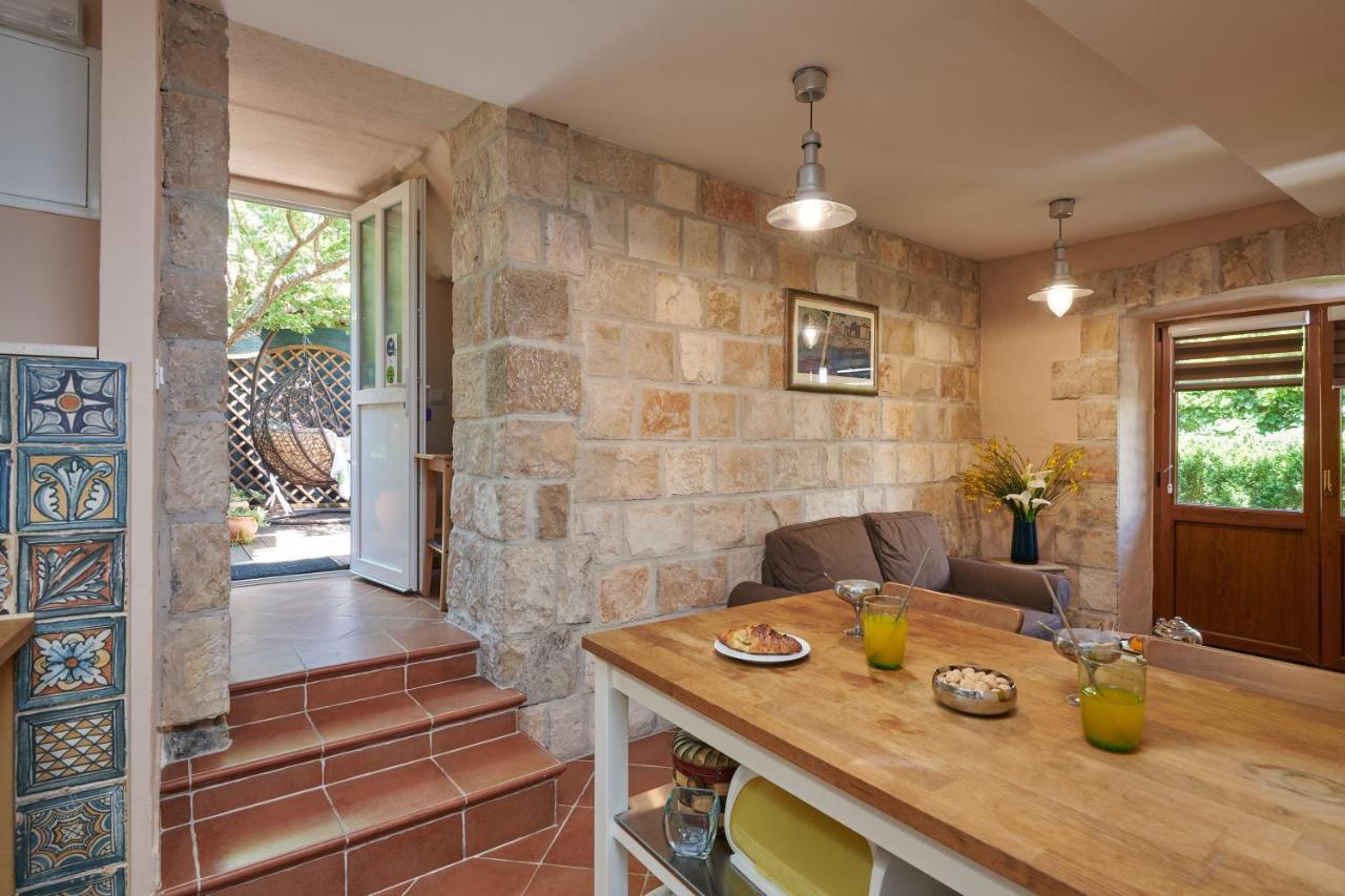 Apartment Borna 챠브타트 외부 사진